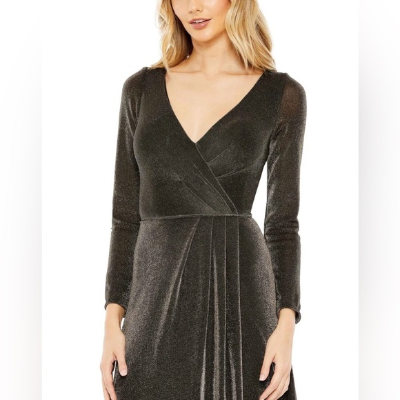 Mac Duggal 49088 NWT LONG SLEEVE FAUX WRAP A LINE GOWN - Picture 3 of 8